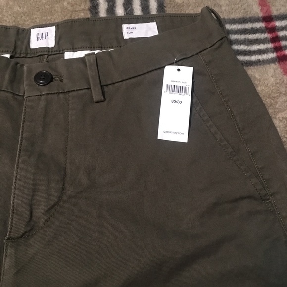 GAP Other - Men’s Gap chino slacks